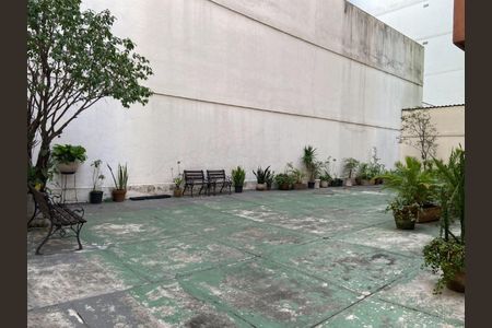 Apartamento à venda com 75m², 2 quartos e sem vaga