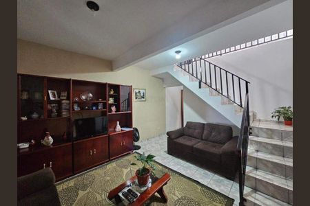 Casa à venda com 5 quartos, 150m² em Santa Amelia, Diadema