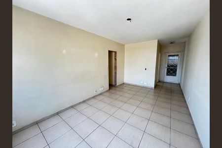 Apartamento à venda com 68m², 3 quartos e 1 vagaSala