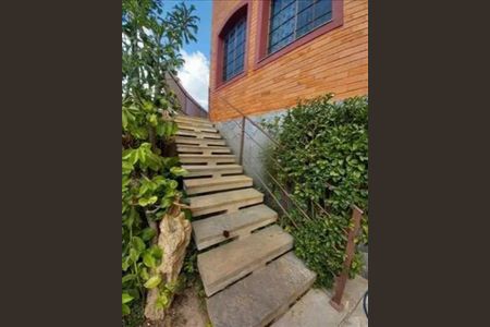 Casa à venda com 384m², 3 quartos e 2 vagas