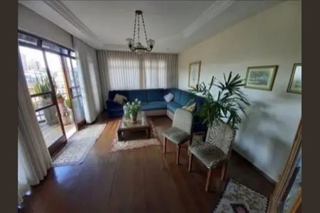 Casa à venda com 3 quartos, 384m² em Sagrada Família, Belo Horizonte