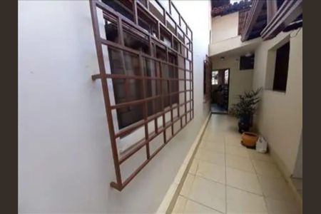 Casa à venda com 384m², 3 quartos e 2 vagas