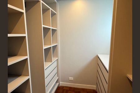 Apartamento à venda com 3 quartos, 145m² em Cerqueira César, São Paulo