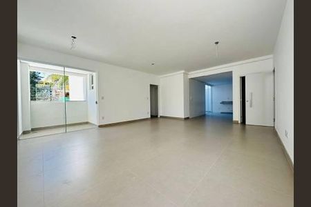Casa à venda com 3 quartos, 134m² em Santa Rosa, Belo Horizonte