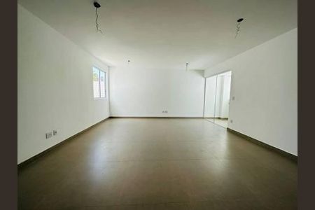 Casa à venda com 3 quartos, 134m² em Santa Rosa, Belo Horizonte