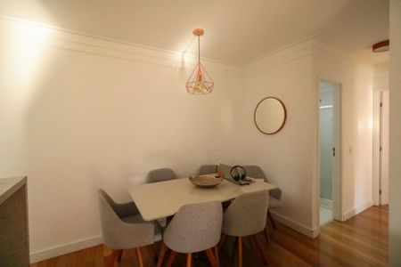 Sala de apartamento à venda com 2 quartos, 67m² em Olímpico, São Caetano do Sul