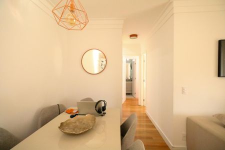 Apartamento à venda com 67m², 2 quartos e 1 vagaSala