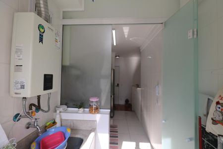 Apartamento à venda com 67m², 2 quartos e 1 vagaÁrea de Serviço