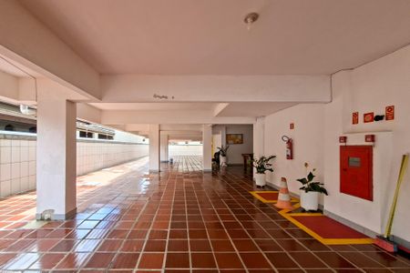 Apartamento para alugar com 70m², 2 quartos e 2 vagasGaragem