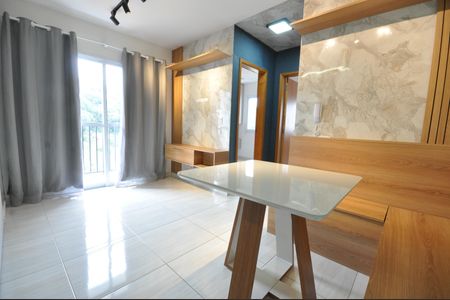 Sala de apartamento para alugar com 2 quartos, 50m² em Vila Irmaos Arnoni, São Paulo