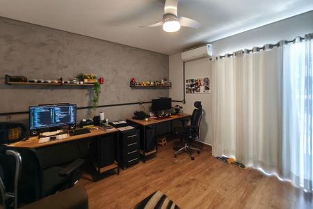 Casa à venda com 234m², 3 quartos e 1 vaga Casa à venda com 234m², 3 quartos e 1 vagaEscritório