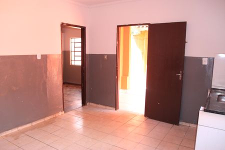 Casa para alugar com 220m², 3 quartos e 2 vagasCozinha