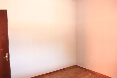 Casa para alugar com 220m², 3 quartos e 2 vagasQuarto 01