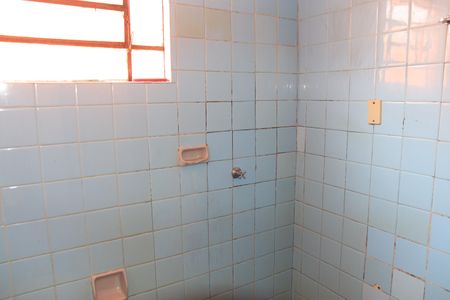 Casa para alugar com 220m², 3 quartos e 2 vagasBanheiro 1