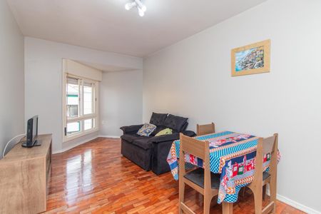 Sala de apartamento para alugar com 1 quarto, 49m² em Centro Histórico, Porto Alegre