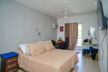 Quarto 1 de casa para alugar com 2 quartos, 80m² em Itaipu, Niterói