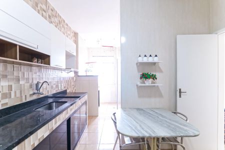 Apartamento à venda com 75m², 2 quartos e sem vagaCozinha
