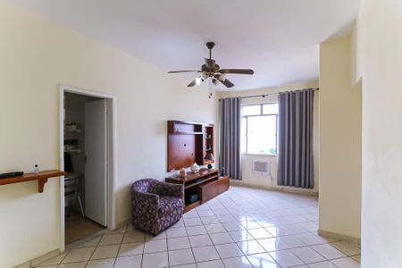 Apartamento à venda com 75m², 2 quartos e sem vagaSala