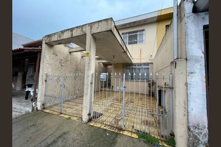 Casa para alugar com 132m², 3 quartos e 2 vagas Casa para alugar com 132m², 3 quartos e 2 vagasFachada