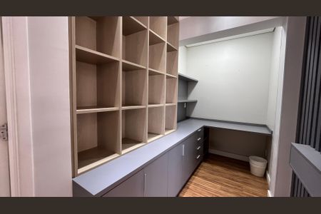 Apartamento à venda com 125m², 3 quartos e 2 vagasCloset