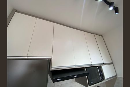 Apartamento para alugar com 36m², 1 quarto e sem vaga Apartamento para alugar com 36m², 1 quarto e sem vagaCozinha - Armários