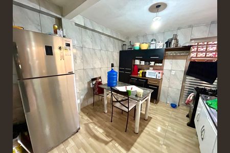 Casa para alugar com 60m², 2 quartos e 1 vagaCozinha