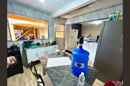 Casa para alugar com 60m², 2 quartos e 1 vagaCozinha