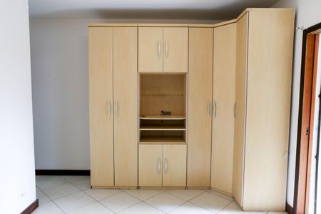 Casa para alugar com 140m², 4 quartos e 2 vagasQuarto 1