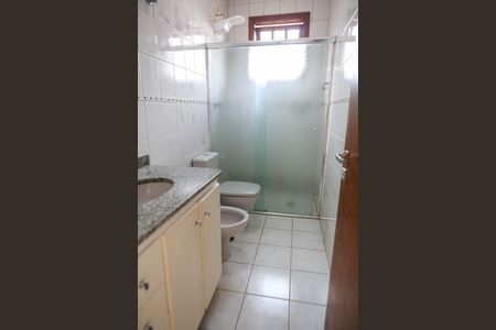 Casa para alugar com 140m², 4 quartos e 2 vagasBanheiro
