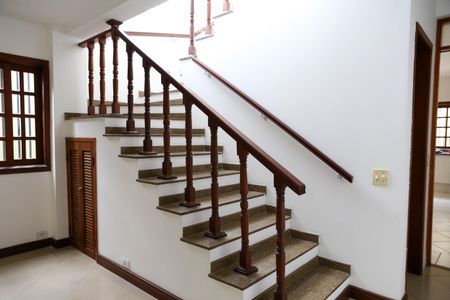 Casa para alugar com 140m², 4 quartos e 2 vagasSala