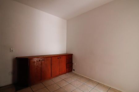 Casa à venda com 89m², 4 quartos e 1 vagaSuíte