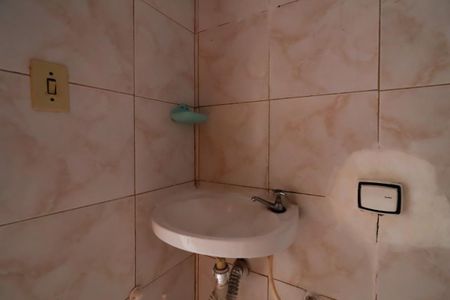 Casa à venda com 89m², 4 quartos e 1 vagaBanheiro de Serviço