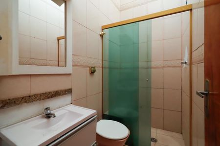 Casa à venda com 89m², 4 quartos e 1 vagaBanheiro