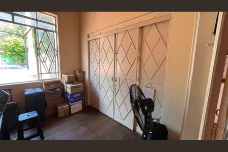 Casa à venda com 327m², 3 quartos e 1 vaga