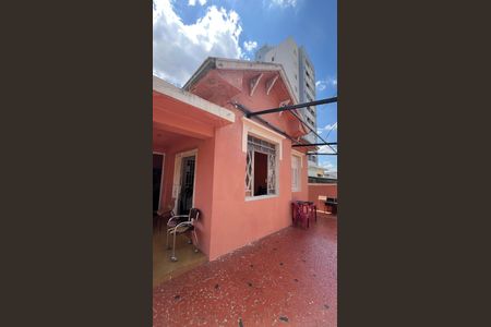 Casa à venda com 327m², 3 quartos e 1 vaga