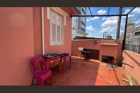 Casa à venda com 327m², 3 quartos e 1 vaga