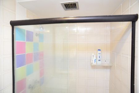 Apartamento à venda com 83m², 2 quartos e 1 vagaBanheiro Social