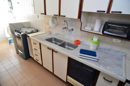 Apartamento à venda com 83m², 2 quartos e 1 vagaCozinha