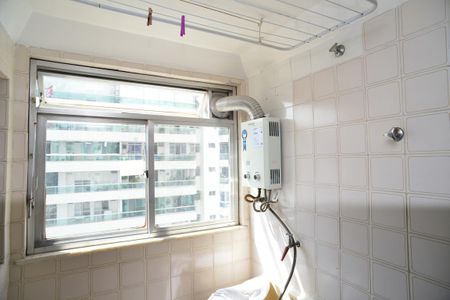 Apartamento à venda com 83m², 2 quartos e 1 vagaÁrea de Serviço