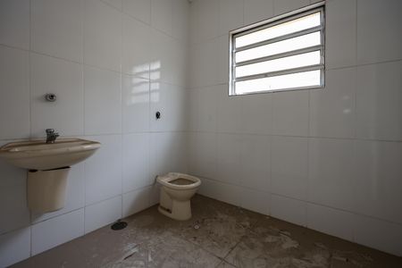 Casa para alugar com 430m², 2 quartos e 5 vagasBanheiro