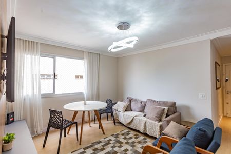 Apartamento à venda com 67m², 2 quartos e 1 vagaSala