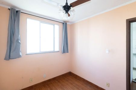 Quarto 1 de apartamento para alugar com 2 quartos, 50m² em Santa Cruz, Rio de Janeiro