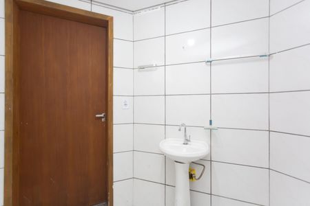 Casa de condomínio para alugar com 40m², 1 quarto e sem vagaBanheiro 