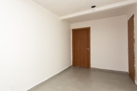 Sala de casa de condomínio para alugar com 1 quarto, 40m² em Jardim Etelvina, São Paulo