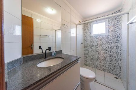 Apartamento à venda com 53m², 2 quartos e 1 vaga Apartamento à venda com 53m², 2 quartos e 1 vagaBanheiro