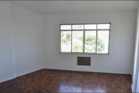 Apartamento à venda com 90m², 2 quartos e 1 vaga Apartamento à venda com 90m², 2 quartos e 1 vagaQuarto 1