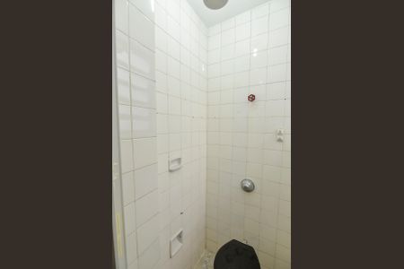 Apartamento à venda com 90m², 2 quartos e 1 vaga Apartamento à venda com 90m², 2 quartos e 1 vagaBanheiro de Serviço