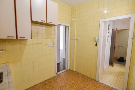 Apartamento à venda com 90m², 2 quartos e 1 vaga Apartamento à venda com 90m², 2 quartos e 1 vagaCozinha