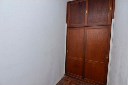 Apartamento à venda com 90m², 2 quartos e 1 vaga Apartamento à venda com 90m², 2 quartos e 1 vagaQuarto de Serviço