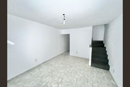 Casa à venda com 4 quartos, 300m² em Lauzane Paulista, São Paulo